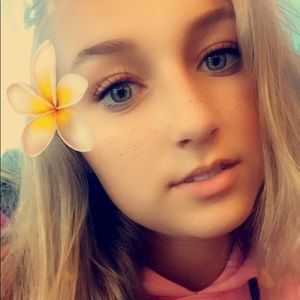 Meet your Posher, Hailey